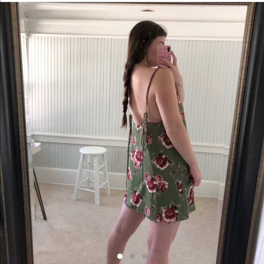 Lulu’s Floral Deep Back Dress